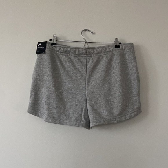 Nike Women’s grey sweat shorts - Picture 2 of 5